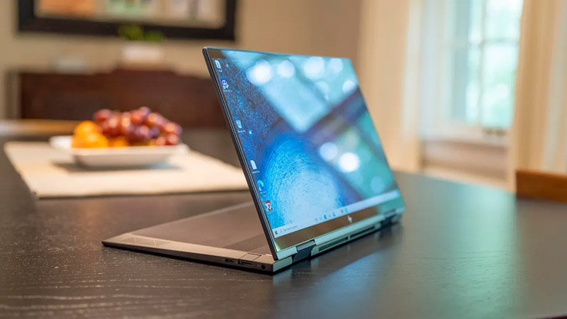 Laptop HP Envy X360 có khả năng xoay đã từng khuấy đảo thị trường Việt 