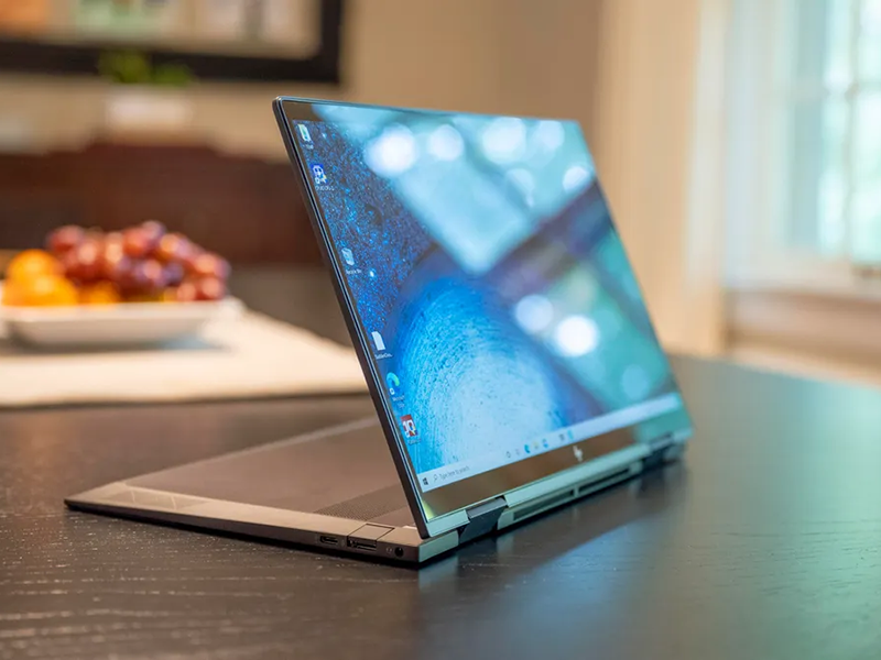 Laptop HP cảm ứng với màn hình xoay 360 độ