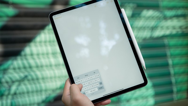 Việc bàn phím iPad bị thu nhỏ không phải là một lỗi mà đó là tính năng hỗ trợ người dùng.