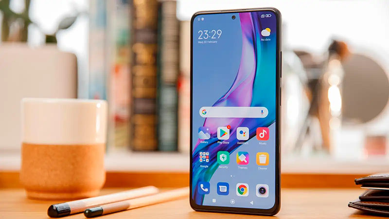 Redmi Note 11T Pro sở hữu màn hình IPS LCD