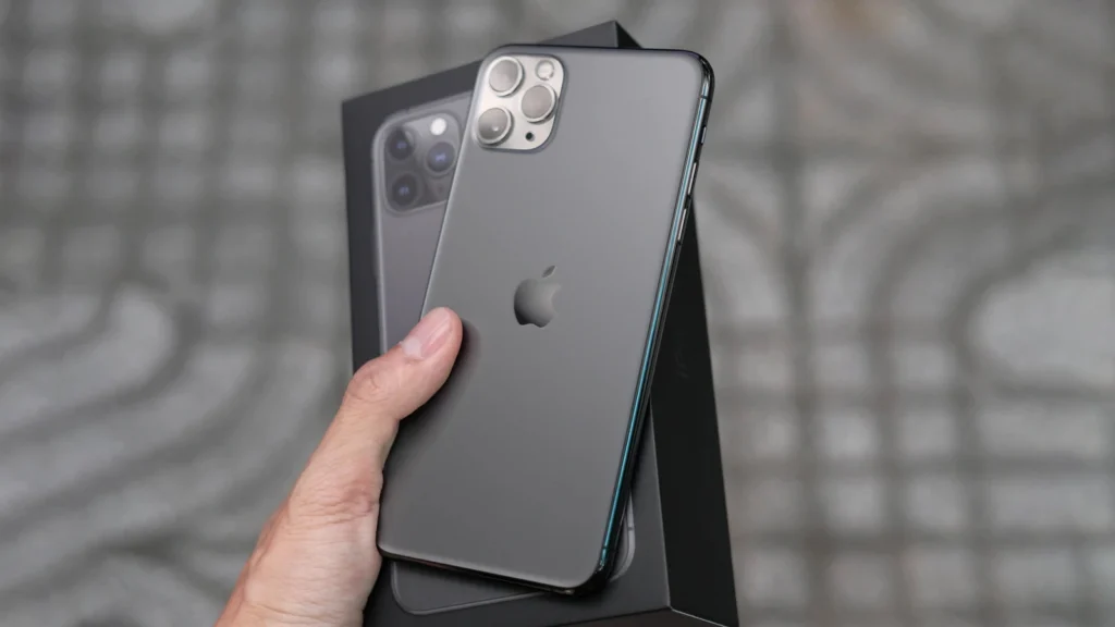 Trước khi mua iPhone 11 Pro Max cũ, hãy kiểm tra cẩn thận các lỗi thường gặp