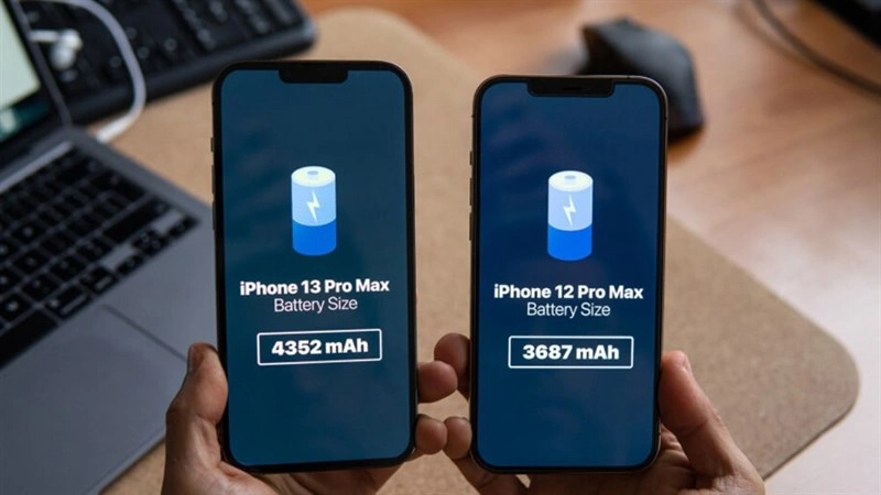So sánh iPhone 12 Pro Max và 13 Pro Max về thời lượng pin