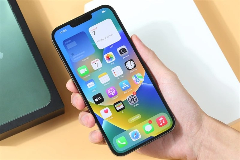 iPhone 13 Pro Max mang đến hiệu ứng xóa phông tự nhiên khi chụp chân dung
