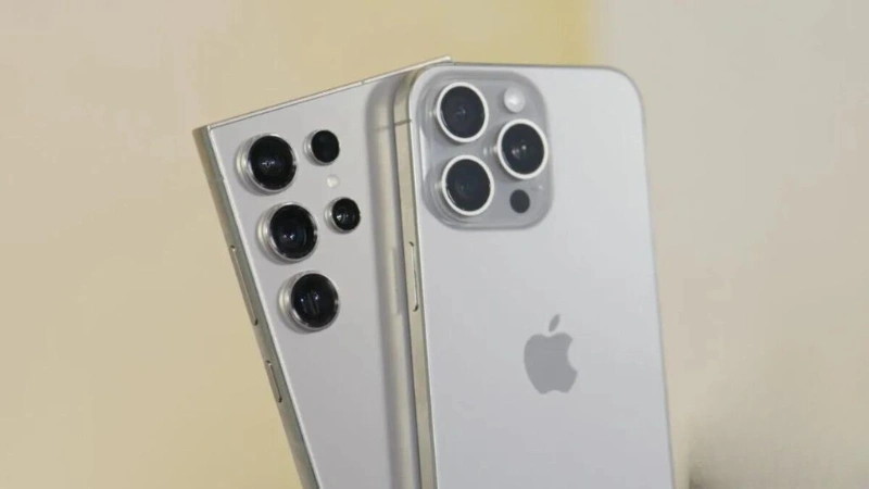 Cả S24 Ultra và iPhone 15 Pro Max đều mang đến trải nghiệm cao cấp