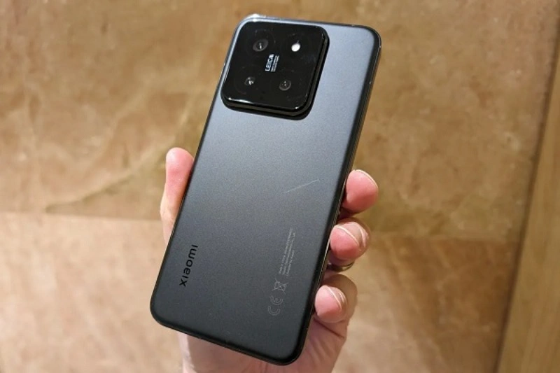 Xiaomi 14 sở hữu thiết kế cao cấp và màn hình siêu mượt

