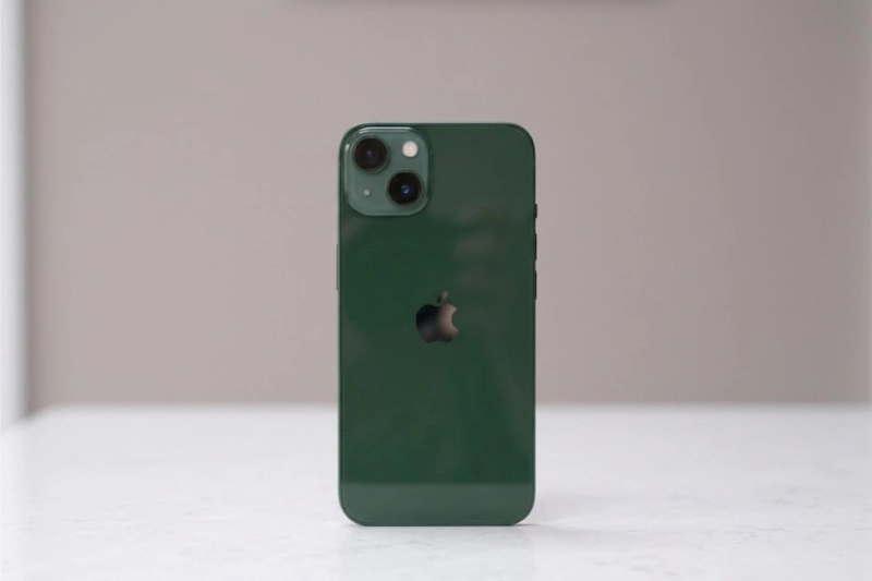 iPhone 13 mini màu Xanh Lá mới lạ, độc đáo cho những người ai khám phá.
