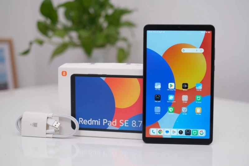 Xiaomi Redmi Pad SE gọn nhẹ, pin bền