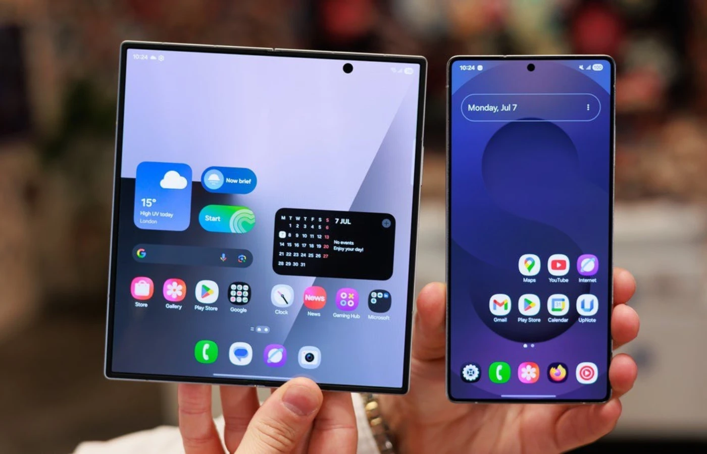 Màn hình Dynamic AMOLED 2X trên Samsung Z Fold 7