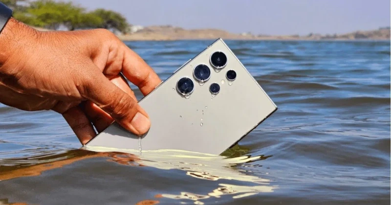 Samsung Galaxy S25 Ultra 5G là chiếc điện thoại kháng nước tốt mà bạn nên sở hữu