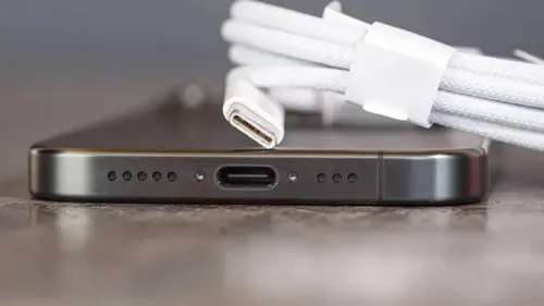 Kiểm tra phụ kiện iPhone 15 Pro Max cũ