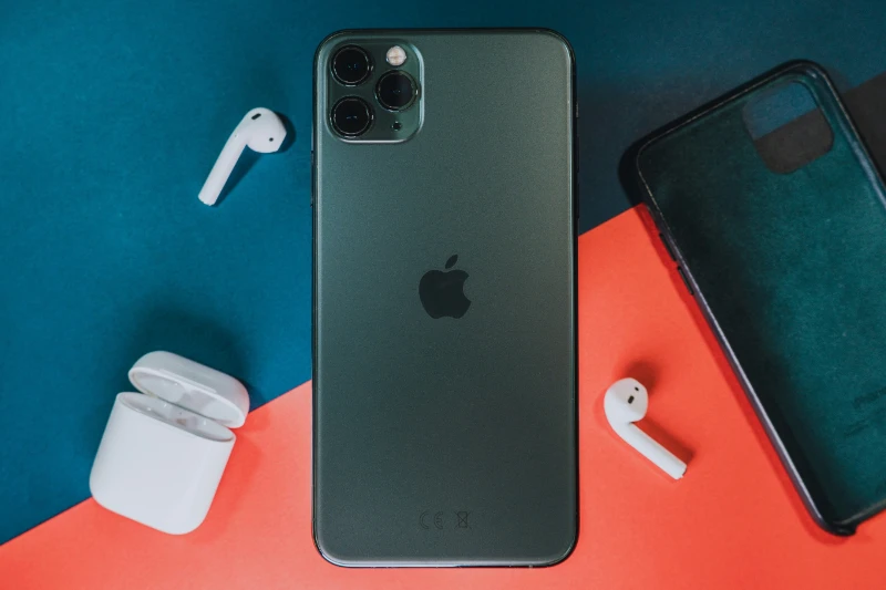 iPhone 3 mắt chụp ảnh đẹp - iPhone 11 Pro