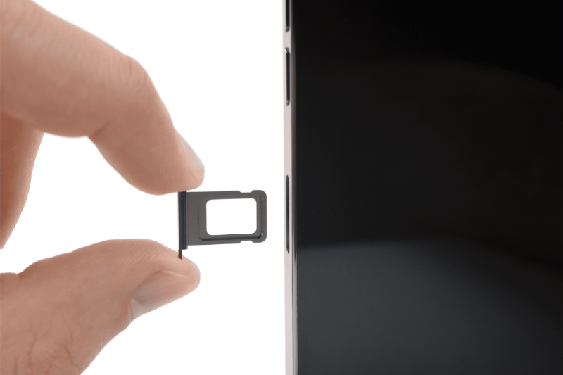 iPhone 14 Pro hỗ trợ 2 SIM gồm SIM vật lý và eSIM