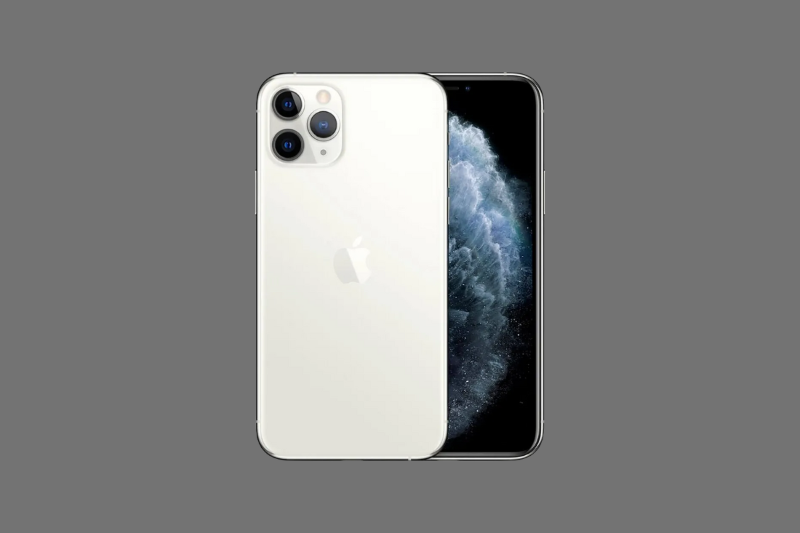 iPhone 11 Pro màu Bạc với mặt lưng kính nhám và khung thép sáng