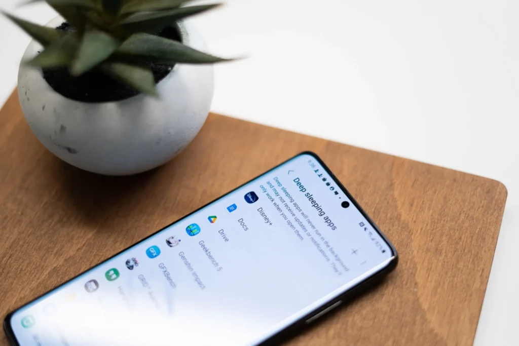 Gỡ các ứng dụng ít dùng để trống dung lượng hơn