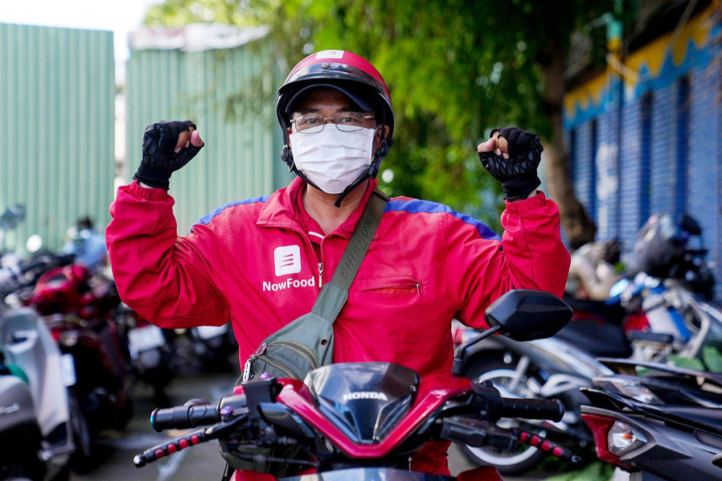 Nhận đồng phục sau khi đăng ký shipper now
