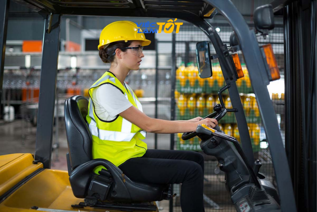 Thành quả xứng đáng cho nỗ lực học tập bằng lái xe nâng