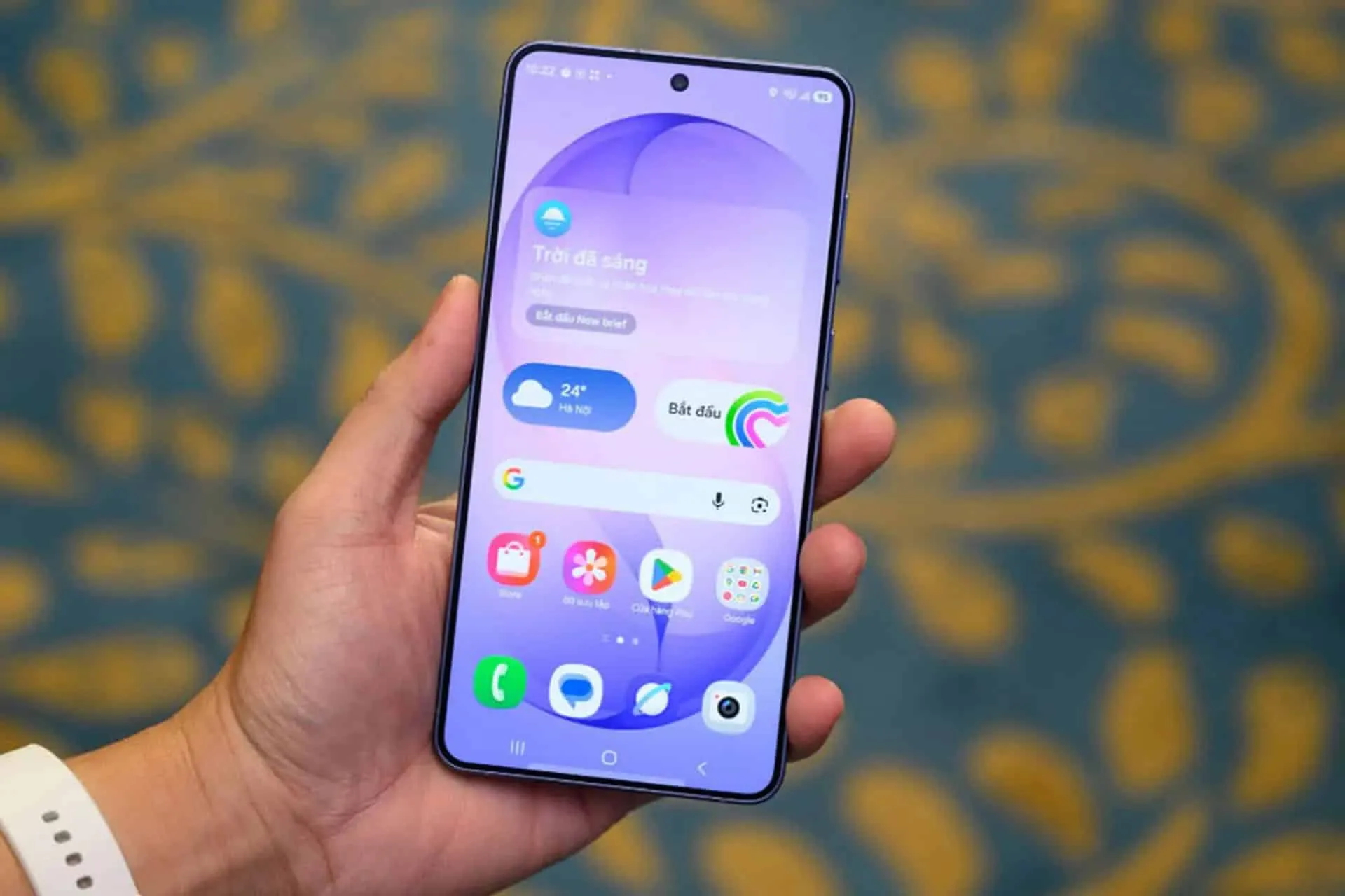 Công nghệ màn hình Dynamic AMOLED 2X viền siêu mỏng