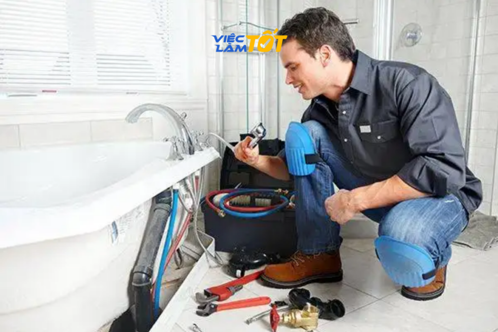 Đầu tư bộ đồ nghề chất lượng là bước đầu tiên để trở thành thợ sửa điện nước chuyên nghiệp