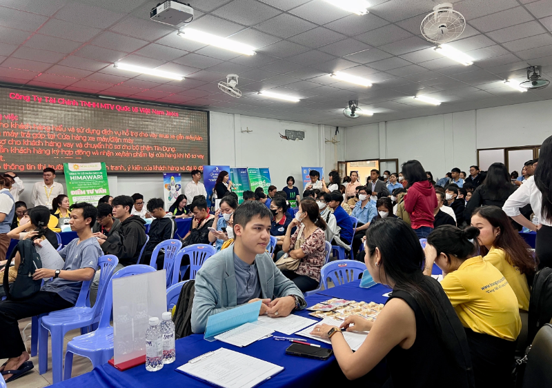 Hội chợ việc làm vẫn là cách tuyển công nhân hiệu quả cao