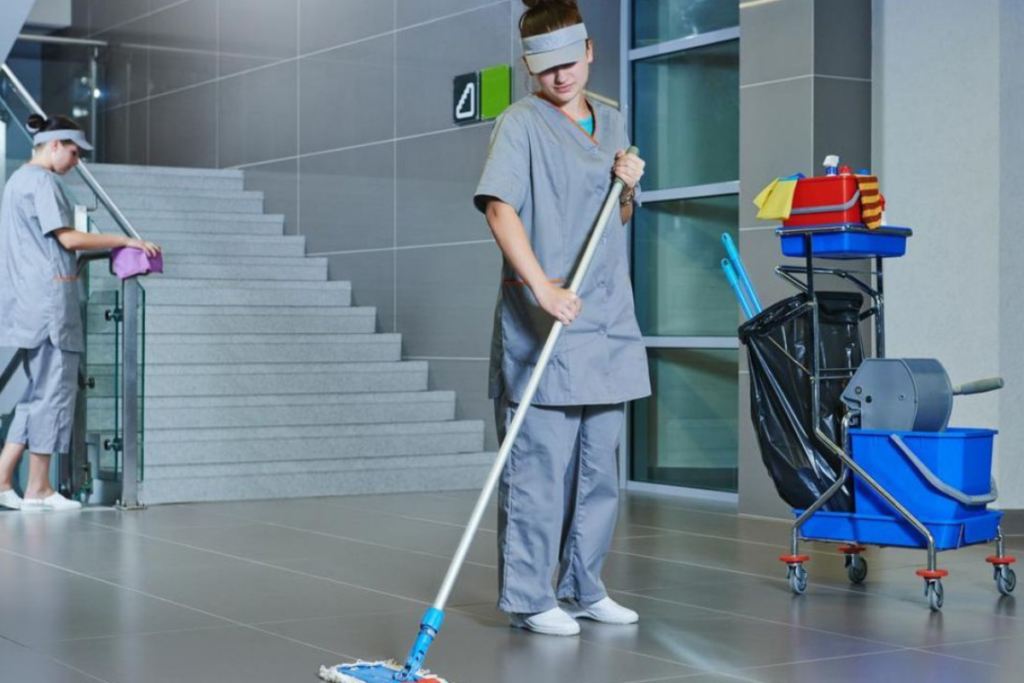 tạp vụ trường học chuyên nghiệp