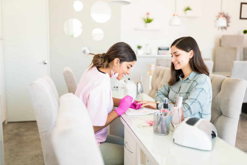 Cơ hội việc làm sau khi học làm nail