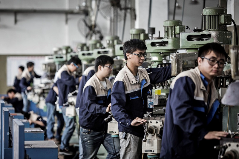 cách tuyển công nhân hiệu quả cho nhà máy