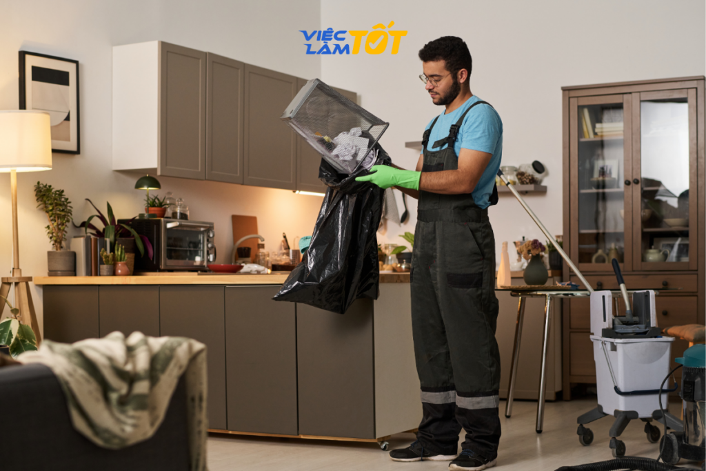 người giúp việc có kinh nghiệm làm việc nhà