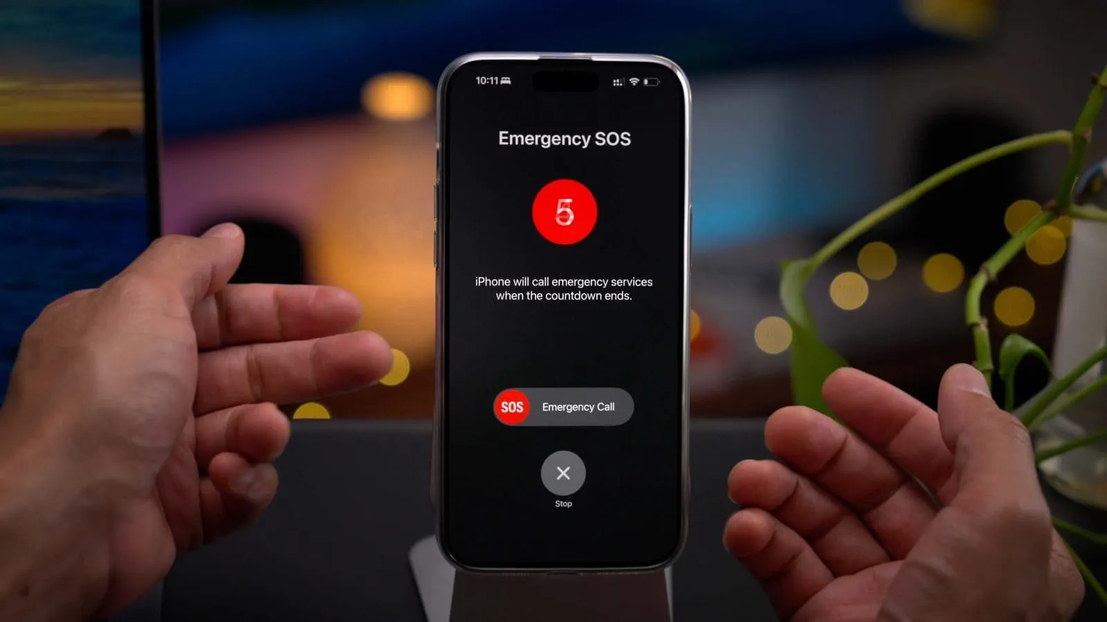 Tính năng SOS khẩn cấp (Emergency SOS) trên iPhone 11