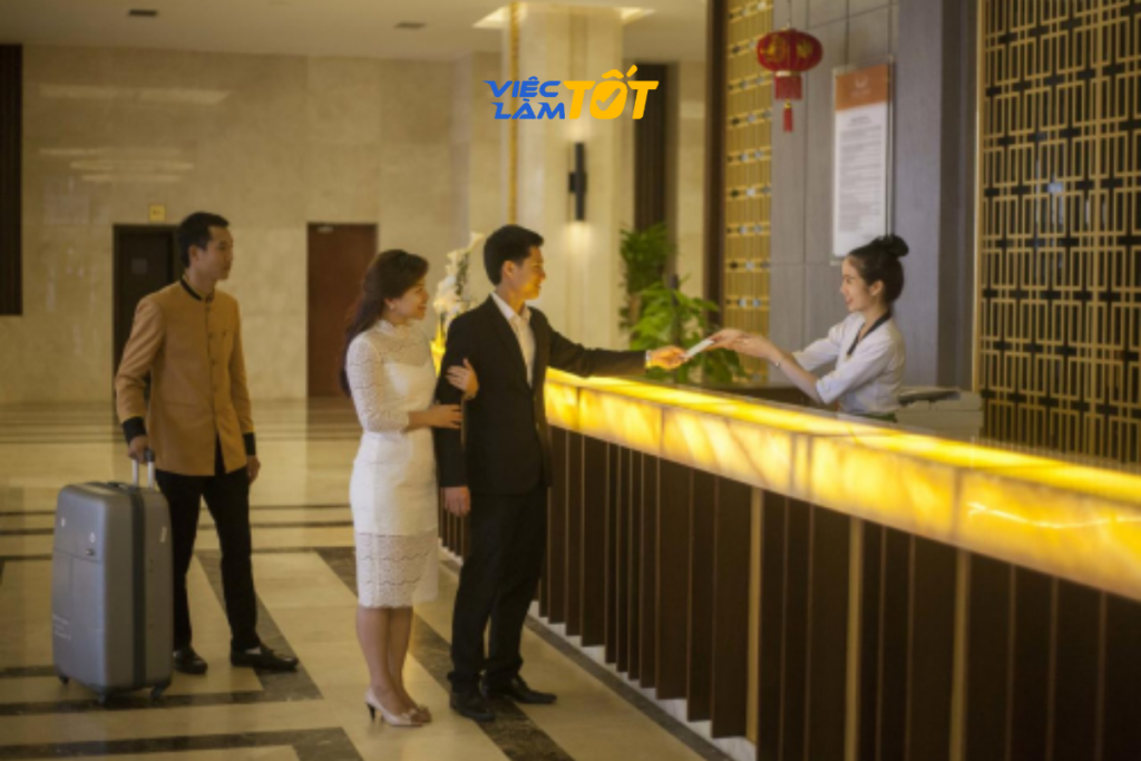 Sự gắn kết và thăng tiến là điểm cộng lớn của nghề lễ tân