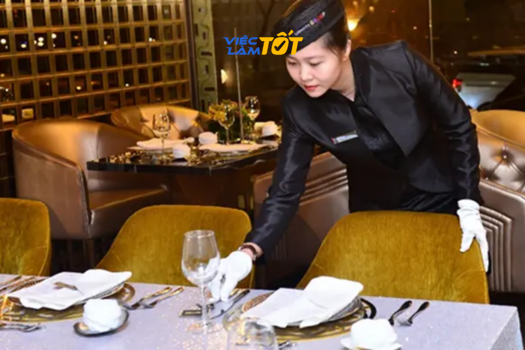 Sự chuyên nghiệp thể hiện qua từng chi tiết nhỏ nhất trên bàn tiệc