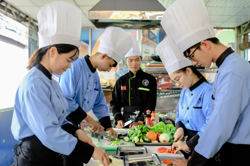 tìm việc đầu bếp chuyên nghiệp