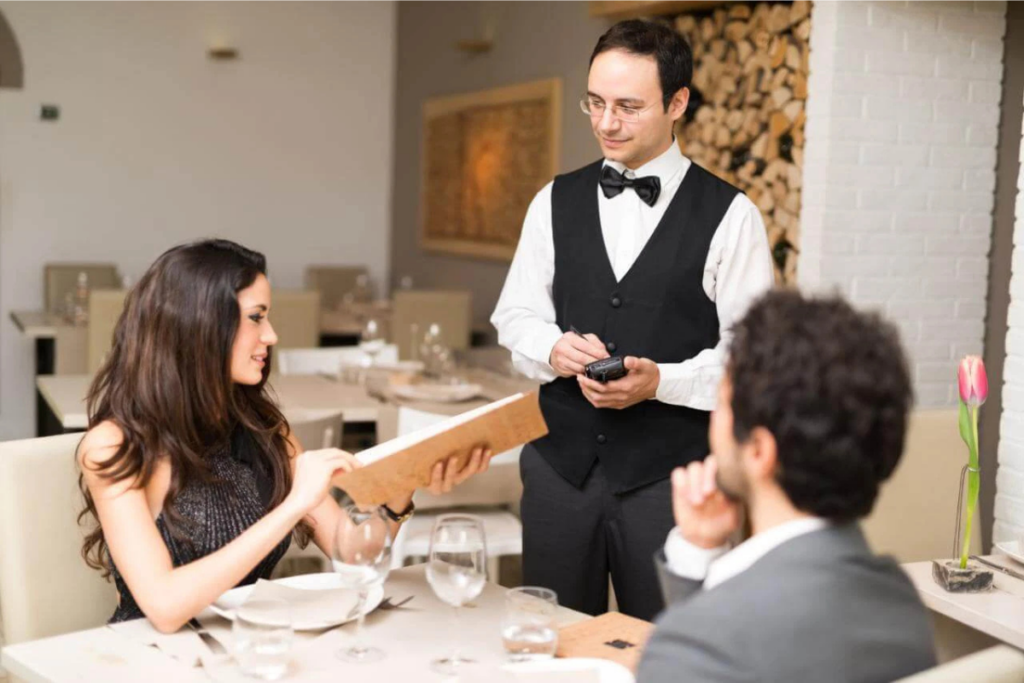 Kỹ năng ghi order cho phục vụ quán ăn