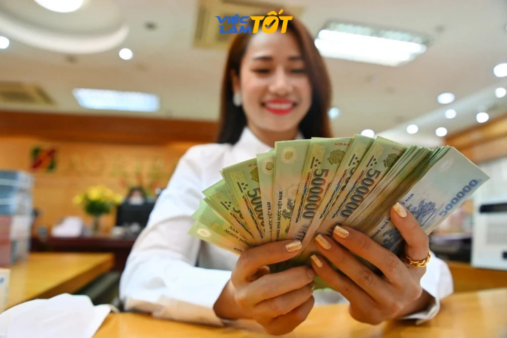 Lương nhân viên ngân hàng của bộ phận hỗ trợ tín dụng