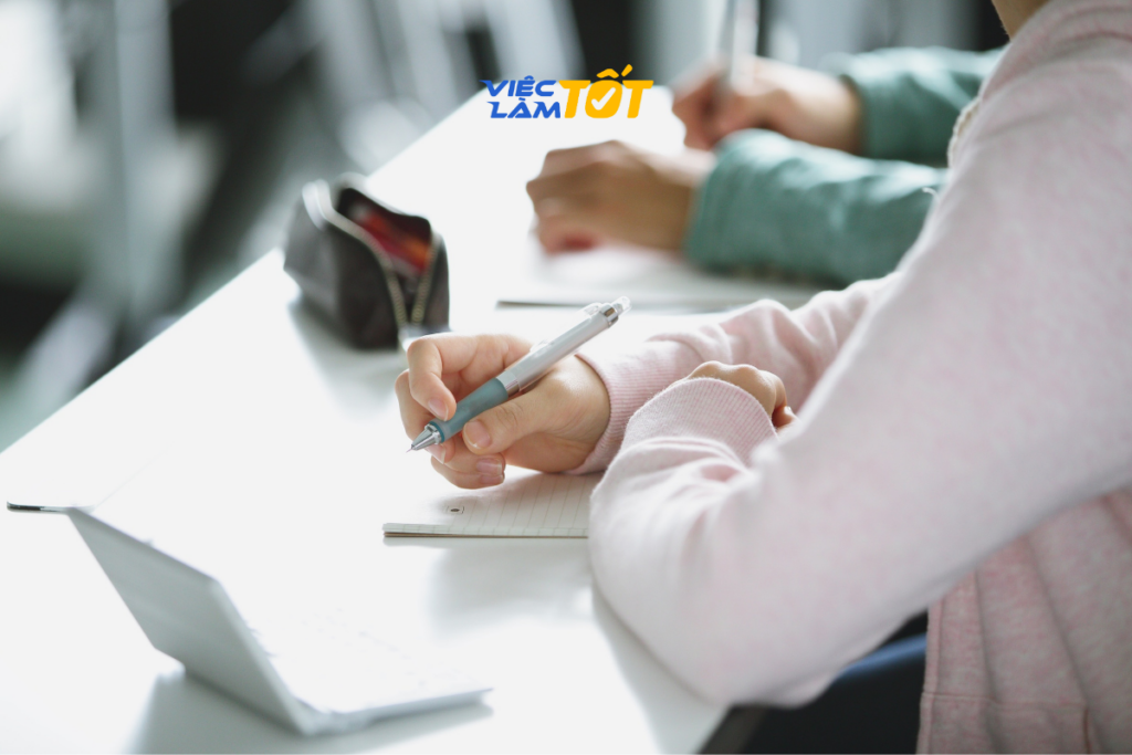 Bố cục đơn xin nghỉ việc cần rõ ràng, mạch lạc để cấp trên dễ dàng phê duyệt