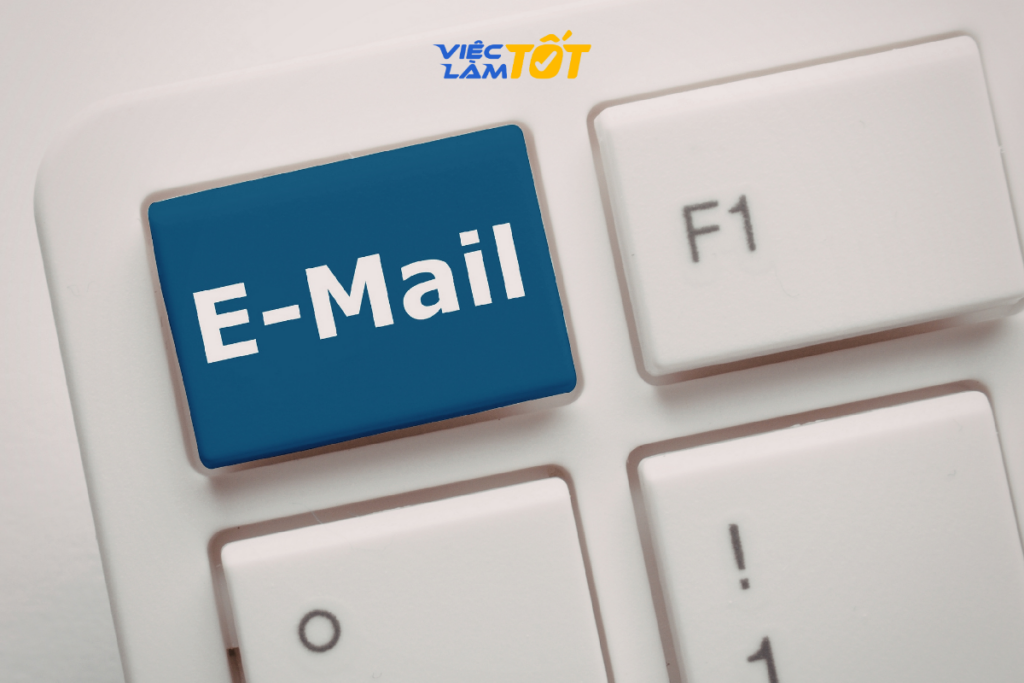 Kiểm tra tệp đính kèm trước khi gửi mail