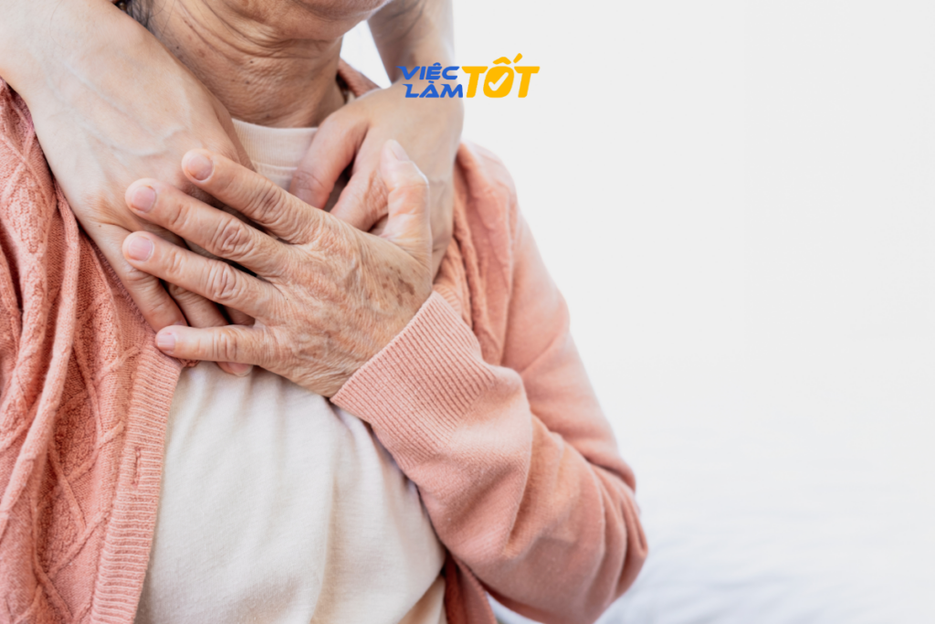 Sự thấu hiểu và kiên nhẫn là chìa khóa để xóa bỏ khoảng cách với người cao tuổi