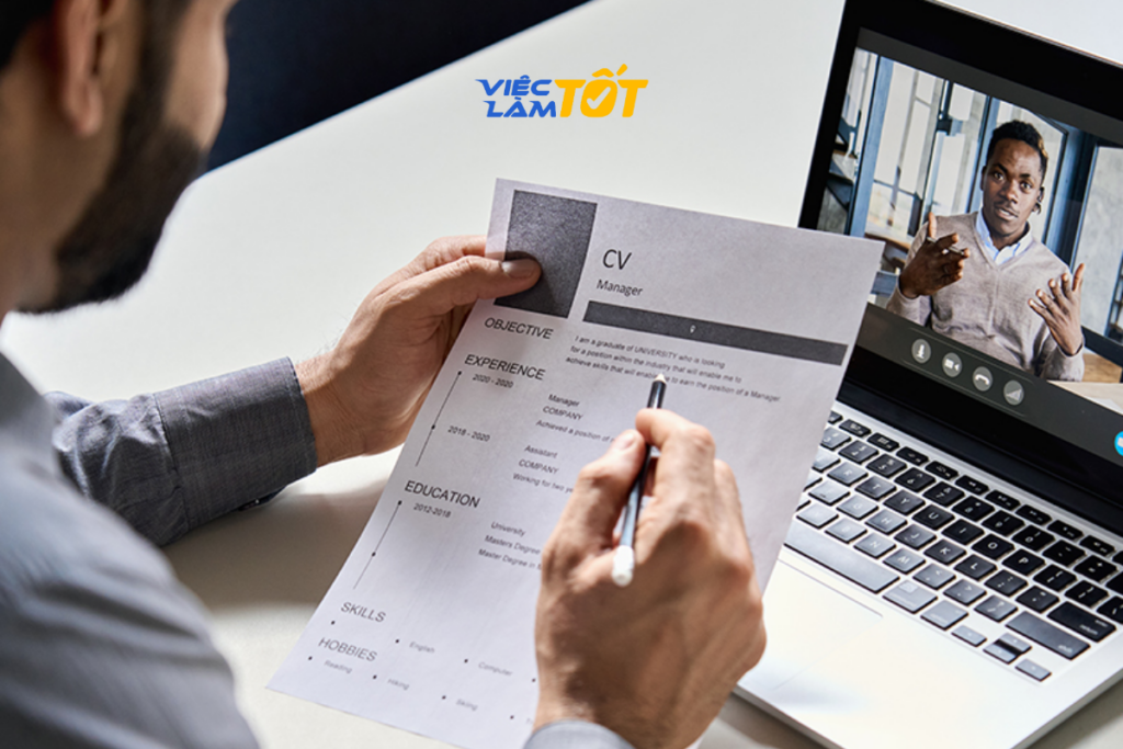 Thái độ cầu tiến thể hiện qua CV giúp bù đắp thiếu sót về kinh nghiệm làm việc