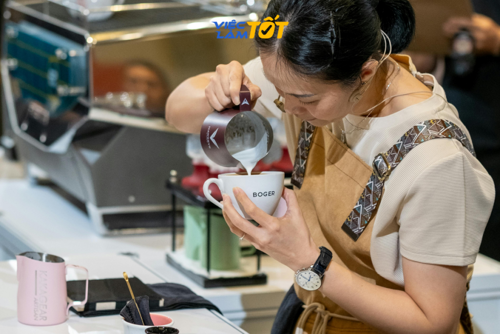 Một buổi phỏng vấn vị trí pha chế tại quán cafe hiện đại