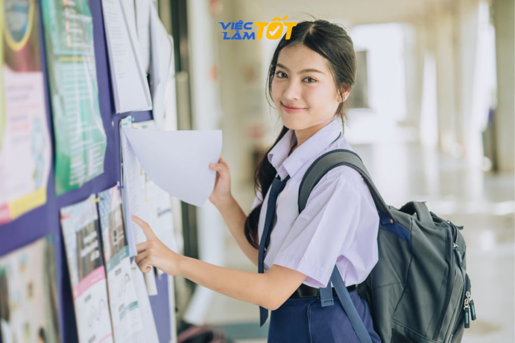 Sinh viên vừa học vừa làm thêm hiệu quả