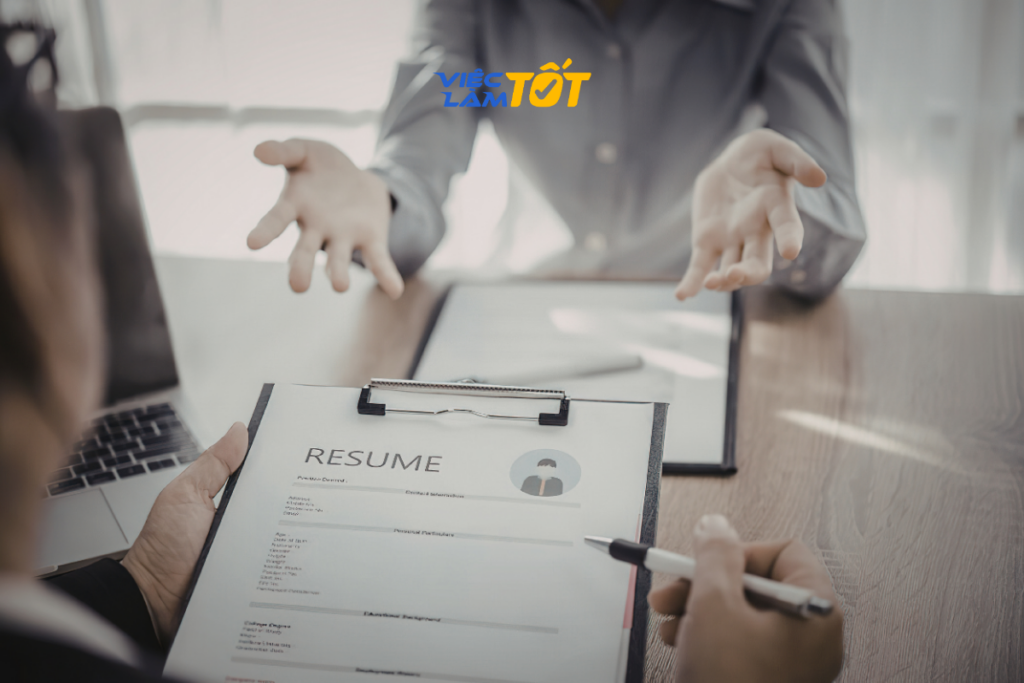 Tránh việc nói quá nhanh hoặc quá lan man trong cách giới thiệu bản thân
