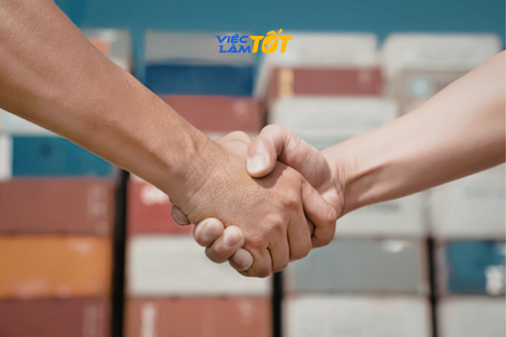 Nhân viên chứng từ là vị trí đòi hỏi sự cẩn thận và am hiểu quy trình xuất nhập khẩu