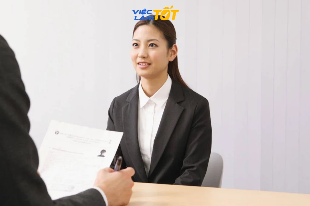Chuẩn bị trang phục đi phỏng vấn