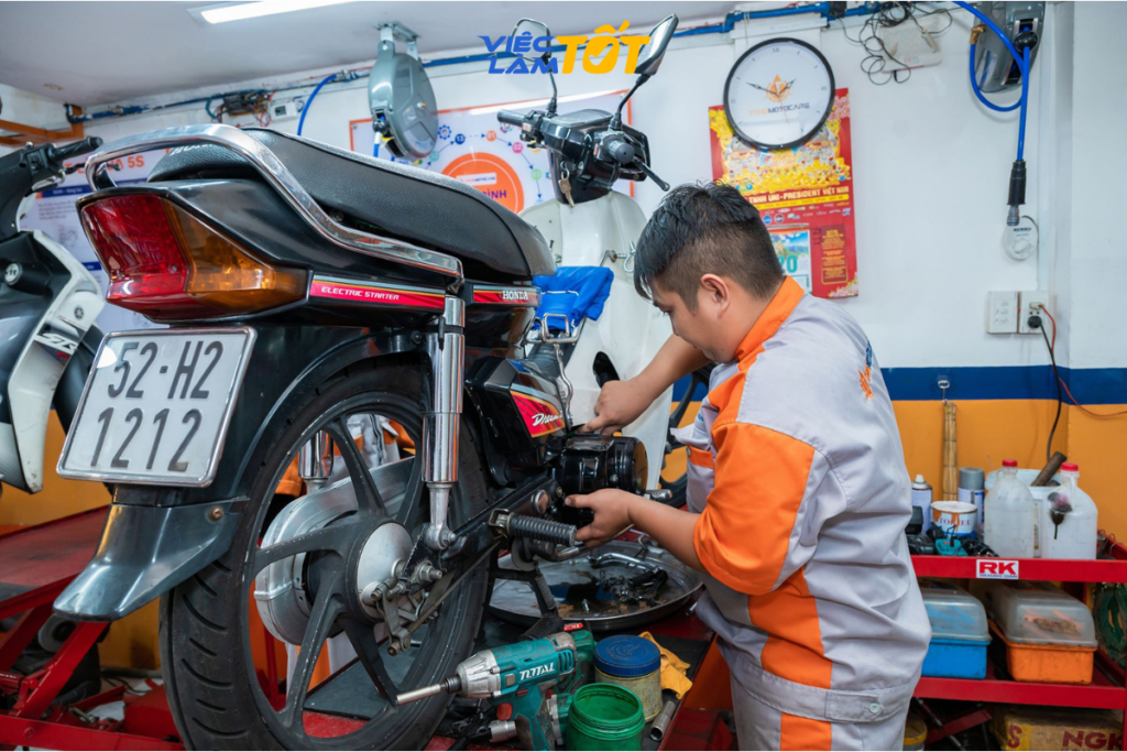 Mức thu nhập của người thợ sẽ tăng tiến theo tỷ lệ thuận với tay nghề và kinh nghiệm tích lũy