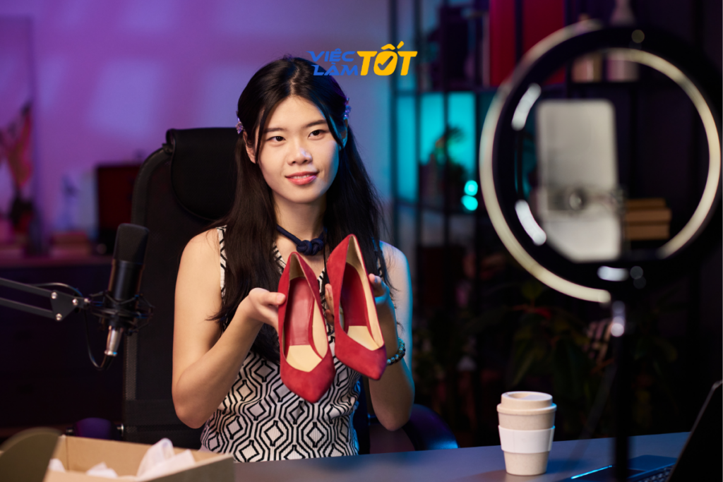 Người livestream là gì? Nghề nghiệp đang tạo nên cơn sốt trong kỷ nguyên số