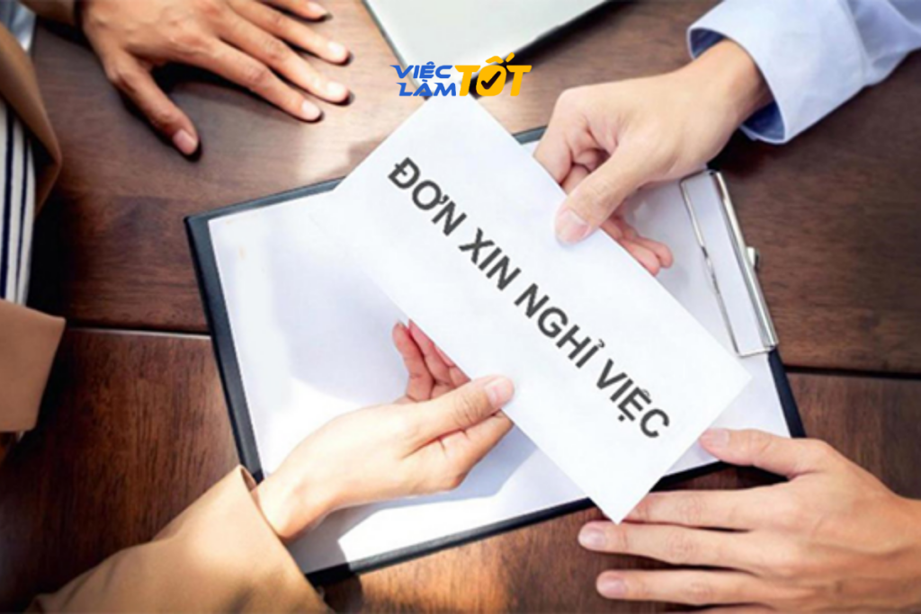 Thu nhập không tương xứng là một trong những lý do hàng đầu khiến nhân sự quyết định nghỉ việc