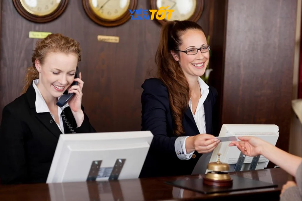 Khối lượng công việc khổng lồ đằng sau vẻ ngoài thảnh thơi
