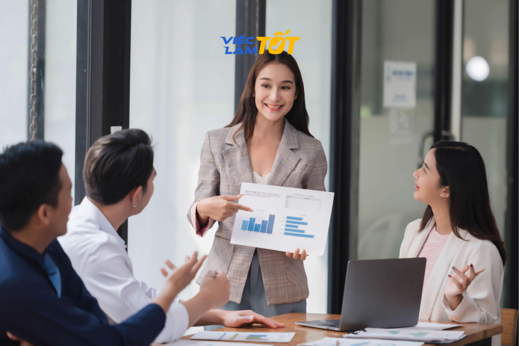 Khả năng kết hợp giữa quảng bá và chốt đơn giúp nhân viên sale marketing tạo ra giá trị khác biệt