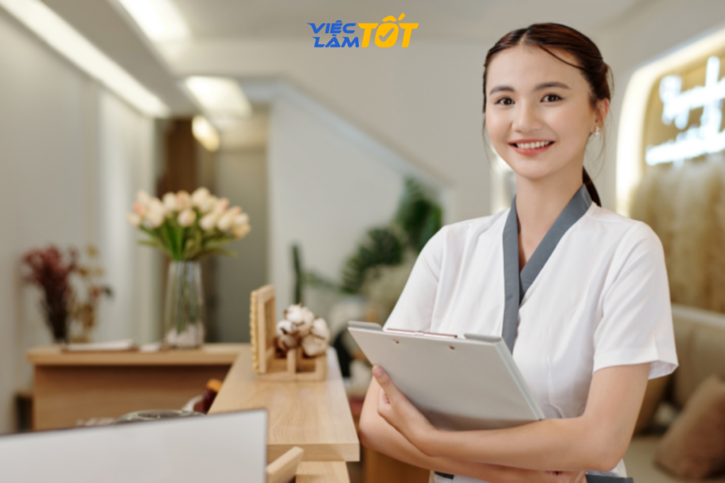 Hiểu rõ lễ tân là gì sẽ giúp bạn định hướng nghề nghiệp tốt hơn