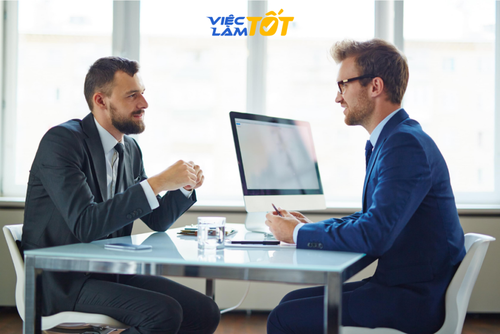 Thái độ cầu tiến và trí tuệ cảm xúc là yếu tố quyết định một người bán hàng giỏi