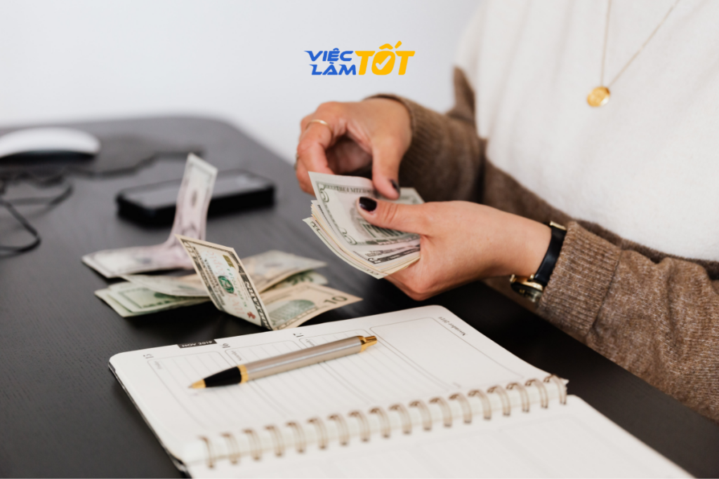 Hiểu rõ cách tính lương gross sang net giúp bạn chủ động quản lý tài chính cá nhân và bảo vệ quyền lợi sát sườn